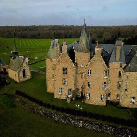 Chateau De Bourgon Montourtier Zewnętrze zdjęcie