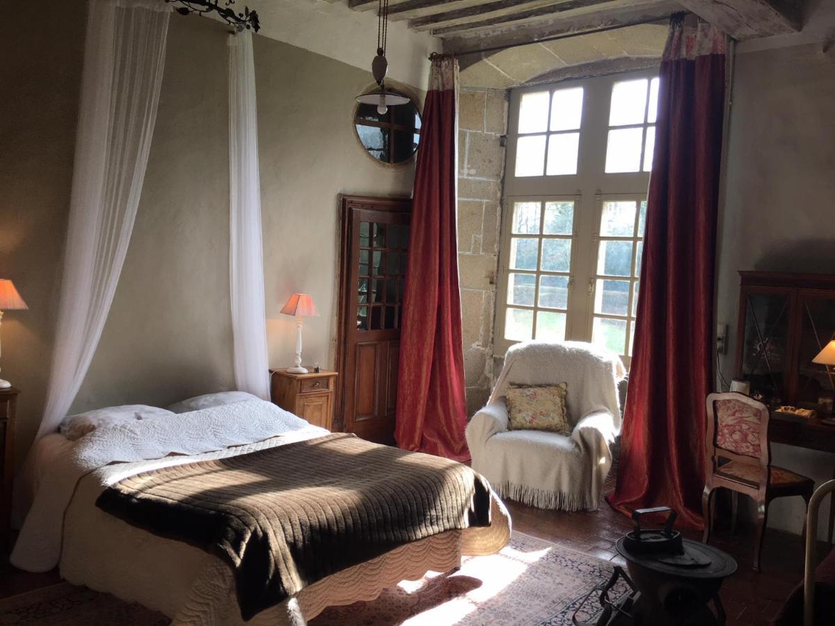 Chateau De Bourgon Montourtier Zewnętrze zdjęcie